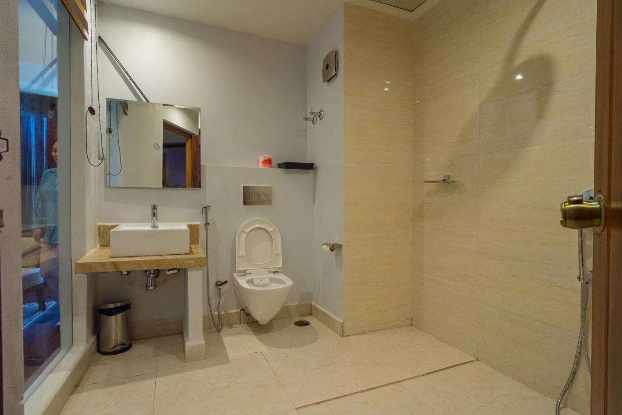 Emerald Hotel Aizawl Exterior photo